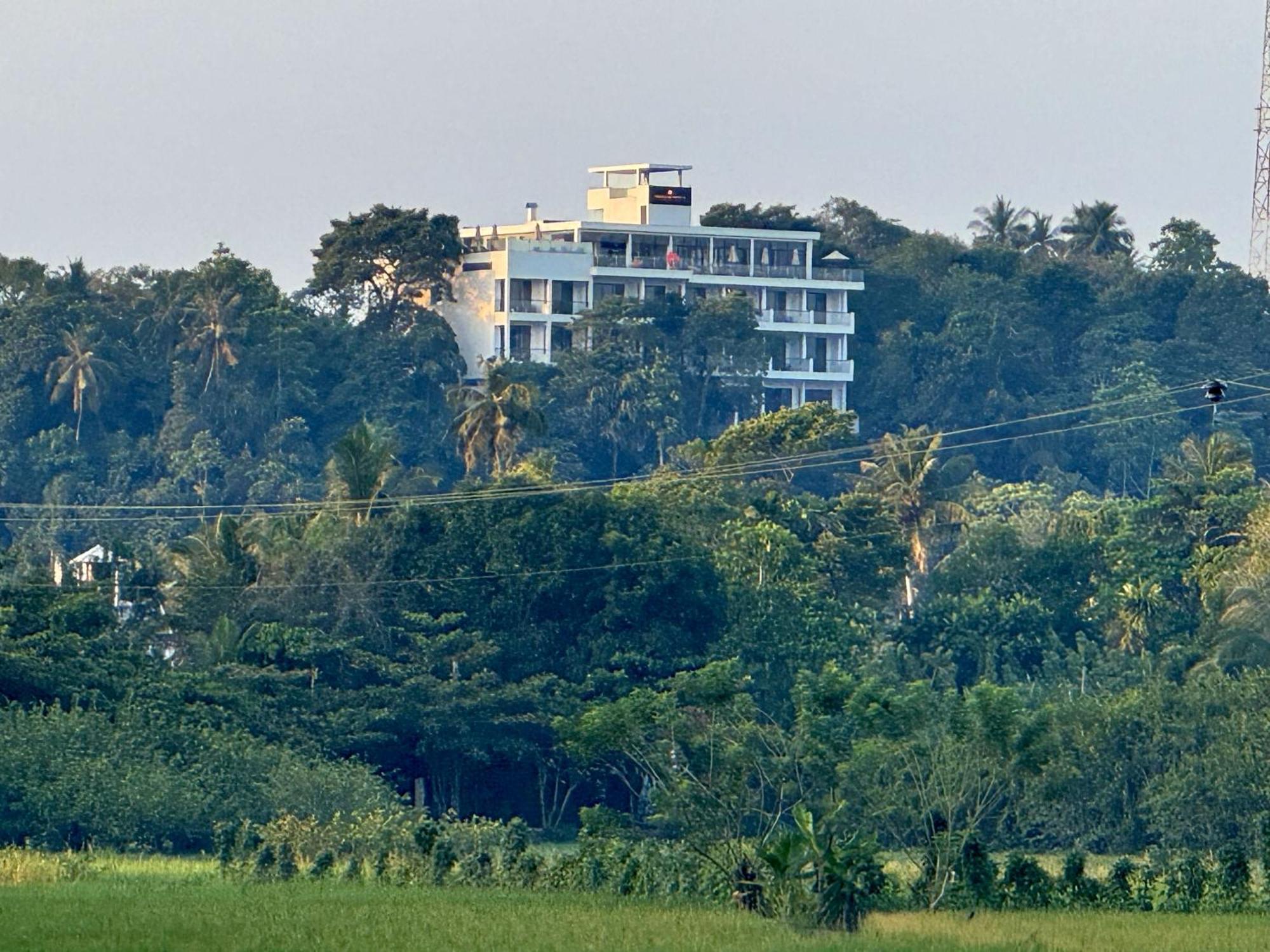 Coastline Mirissa Boutique Hotel And Spa 외부 사진